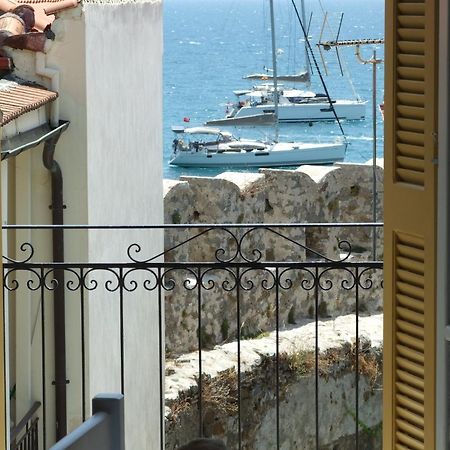 Nafpaktos Apartment And Studios In Port Exterior photo