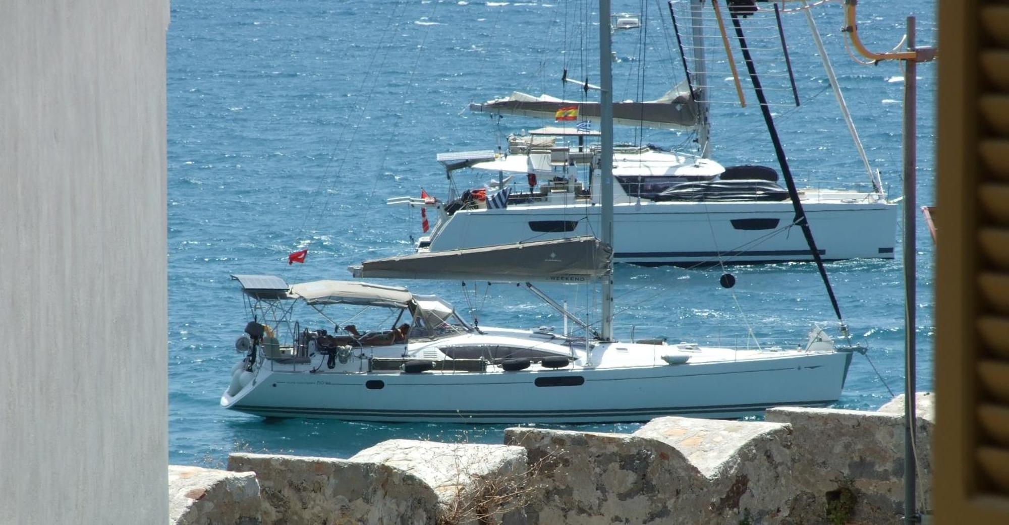 Nafpaktos Apartment And Studios In Port Exterior photo