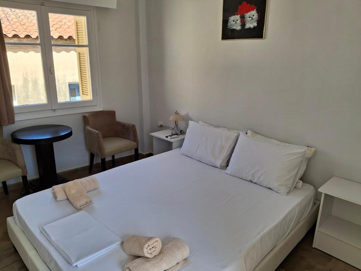 Nafpaktos Apartment And Studios In Port Room photo